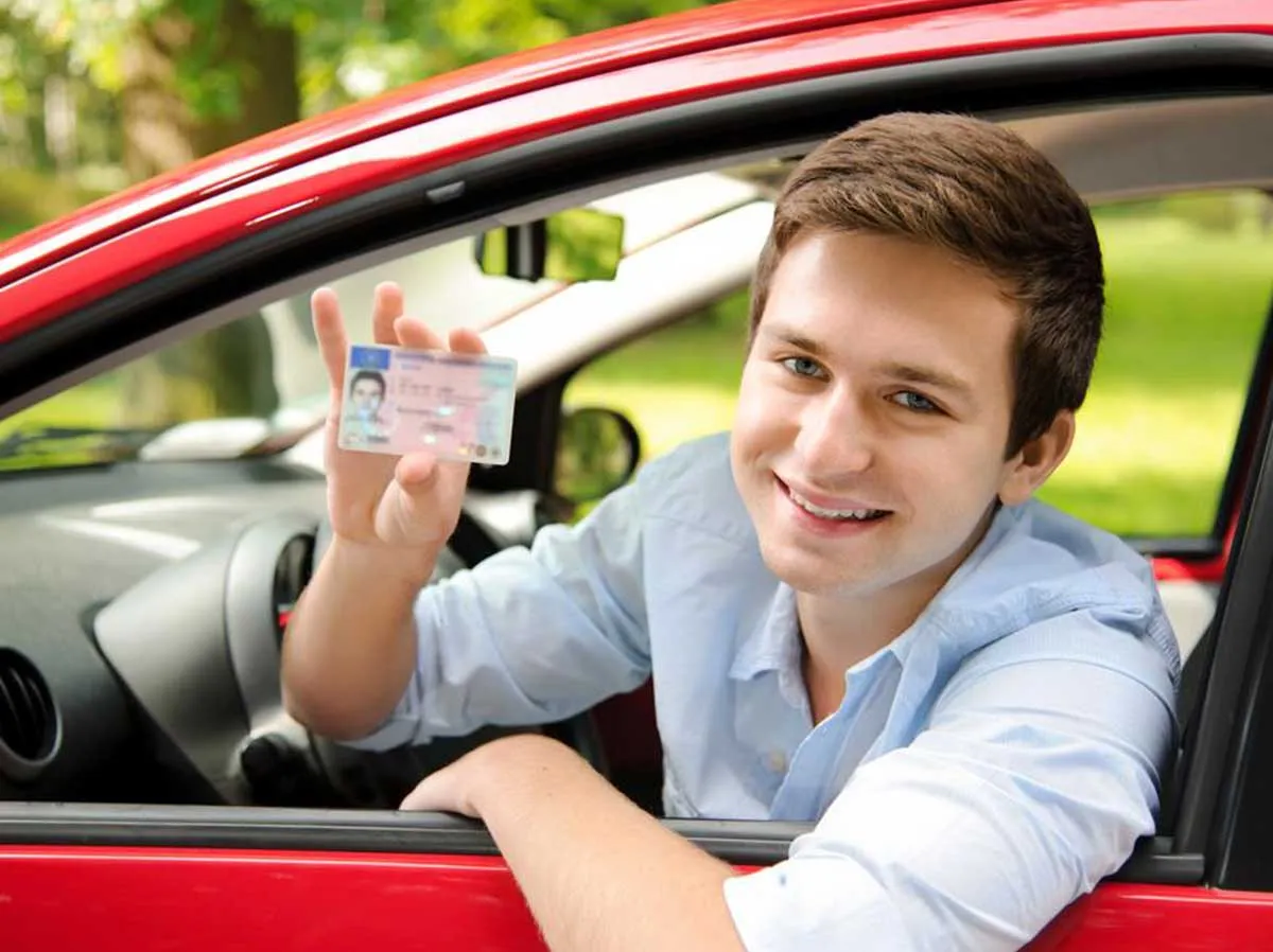 10 Common Driving Mistakes During Driving Test